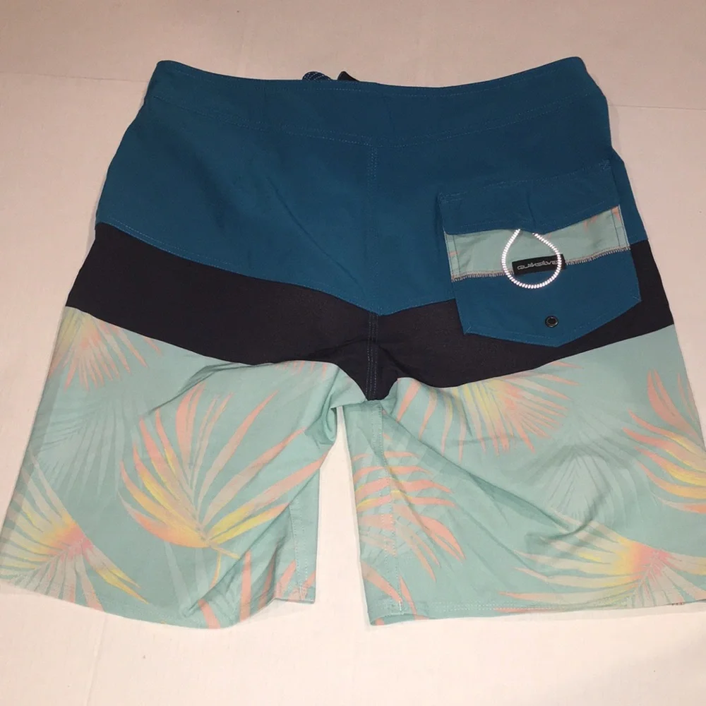QuickSilver Highline Board Shorts | Size 31